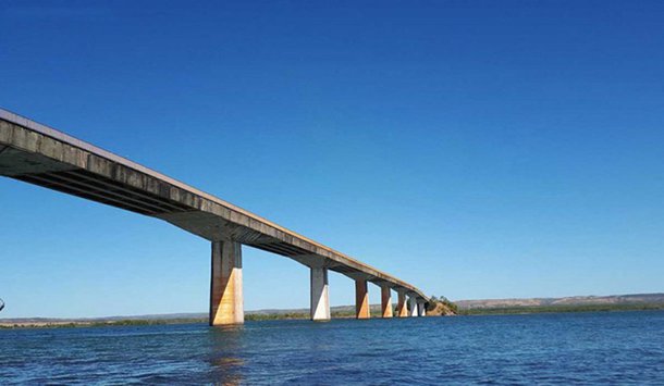 O governador Marcelo Miranda (PMDB) assina a Ordem de Serviço autorizando o início das obras de construção da ponte sobre o Rio Tocantins (Ponte de Porto Nacional) nesta segunda-feira, 23; solenidade será às 15 horas, no Trevo Sul, entre a TO-050 e a TO-255; a ponte terá 1.488 metros de extensão, sendo 1.088 metros de armação de concreto e 400 metros de aterro; licitação foi realizada ainda em 2014, pelo valor de R$ 101.328.272,57 