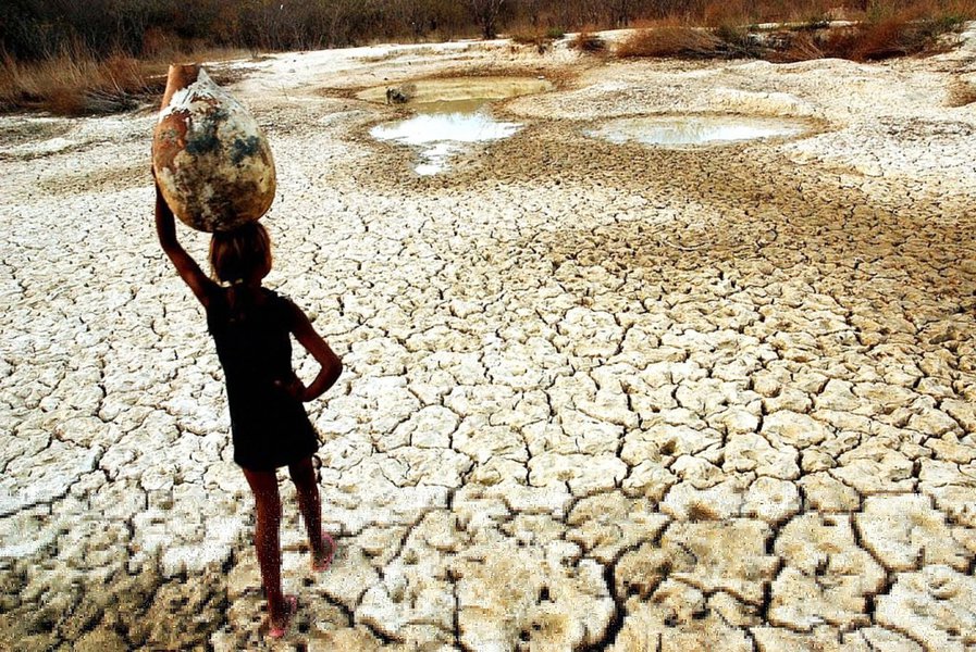 O Conselho Regional de Engenharia e Agronomia de Alagoas (Crea-AL) está convidando entidades que trabalham no combate aos impactos da estiagem para participarem de Fórum de Enfrentamento à Crise Hídrica de Alagoas; objetivo é inserir medidas emergenciais de intervenção governamental para minimizar o problema das famílias atingidas