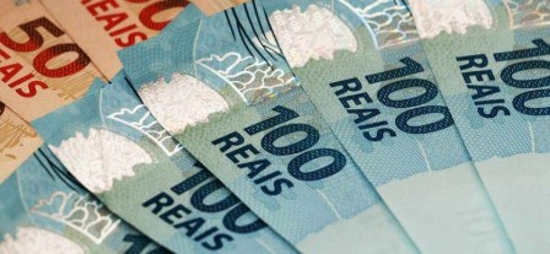 12.682 trabalhadores de Alagoas ainda não procuraram uma agência bancária para sacar o Abono Salarial do PIS/Pasep ano-base 2015, cuja data limite é 30 de junho; para sacar o Abono do PIS, o trabalhador que tem Cartão Cidadão e senha cadastrada pode se dirigir aos terminais de autoatendimento da Caixa ou a uma casa lotérica. Se não tiver o Cartão Cidadão, pode receber o abono em qualquer agência da Caixa mediante apresentação de documento de identificação