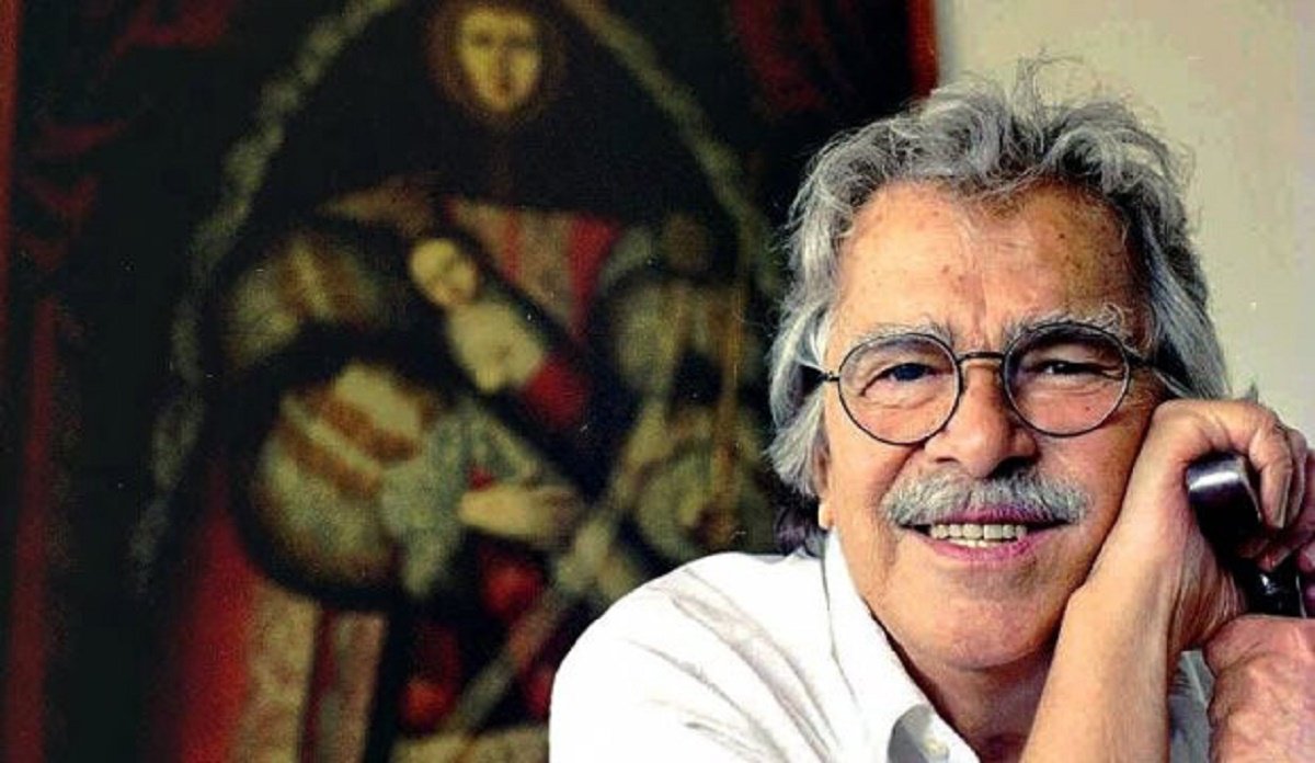 Homenagem ao mineiro Darcy Ribeiro nesta terça-feira na Faculdade de Direito da Universidade de São Paulo (USP) reuniu estudiosos e amigos do antropólogo e escritor, que viveu de 1922 a 1997; o intelectual é visto como revolucionário nas áreas em que atuou, entre elas antropologia, educação e causa indígena e neste ano são lembrados os 20 anos de sua morte