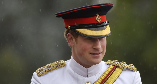 O Daseh lançou uma provocação ao príncipe Harry, herdeiro do trono britânico; em vídeo divulgado na internet neste fim de semana, um militante do grupo terrorista Daesh desafia o príncipe britânico Harry a lutar contra os terroristas, isso "se for homem o bastante" para encarar a tarefa
 
 