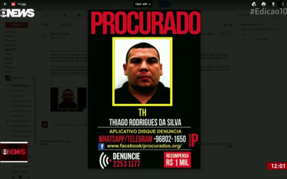 A Polícia Militar (PM) prendeu um dos homens mais procurados pelo roubo de cargas que chegam ao Rio de Janeiro por estradas federais que cortam o município, como a Rodovia Presidente Dutra e a Rio-Juiz de Fora; policiais militares do 41º Batalhão da PM, do bairro de Irajá, receberam uma denúncia anônima e conseguiram prender Thiago Rodrigues da Silva, conhecido como TH; ele foi preso com um fuzil automático na localidade da Quitanda, no Complexo da Pedreira; o criminoso é um dos principais líderes de quadrilhas de roubos de carga e tráfico de drogas que atuam na região