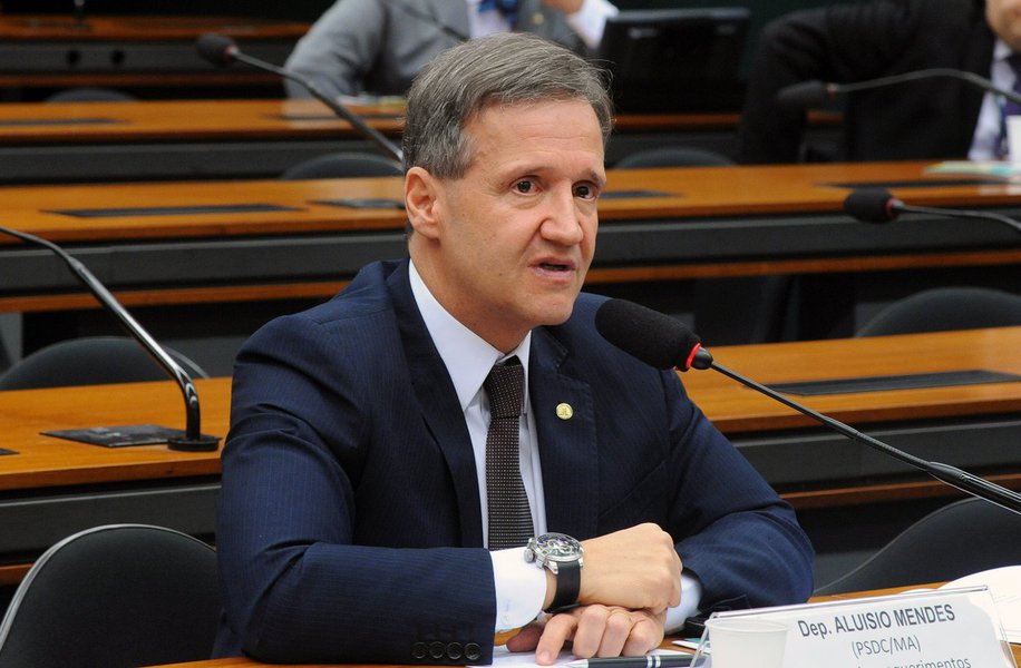 Índios Gamelas confirmam que o deputado Aluísio Mendes esteve no local do ataque e incentivou toda a violência registrada no povoado Bahia, no município de Viana; Aluísio teria ido até a região, tentou negociar a saída dos índios de uma propriedade, e com negativa ele incentivou os agricultores a atacarem a tribo; parlamentar repudiou as acusações