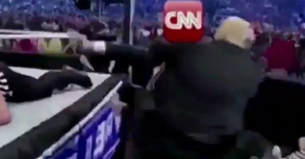 O presidente dos Estados Unidos, Donald Trump, acentuou sua disputa com a imprensa neste domingo ao publicar um tuíte com um vídeo editado que mostra ele atacando repetidamente um homem com o logotipo da rede de notícias CNN sobreposto; o vídeo foi editado ainda para mostrar um outro logotipo escrito "Fraud News Network"