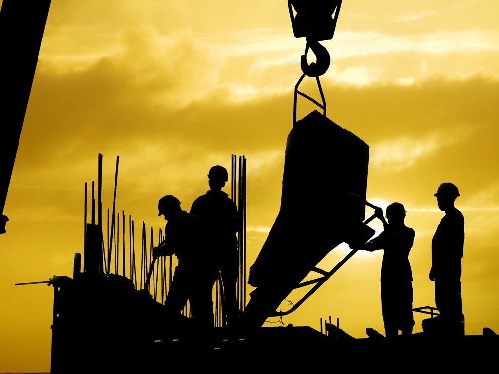 Mais um setor da economia brasileira demonstra grave crise por causa dos três anos de Operação Lava Jato. Balanços das grandes construtoras em 2016 confirmam as perdas; no caso da construtora do grupo Camargo Correa, a receita líquida encolheu 38% em 2016, para R$ 1,867 bilhão; Andrade Gutierrez divulgou uma receita de R$ 2,051 bilhões, 30,8% menor que em 2015; a Engevix Engenharia foi a que sofreu a maior redução percentual no ano passado, de 62%; a Odebrecht não publicou o balanço financeiro no prazo legal