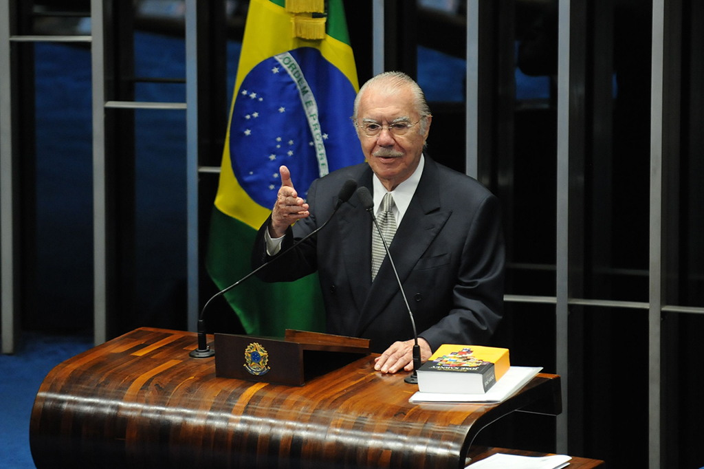 Brasília- DF- Brasil- 18/12/2014- O senador José Sarney faz pronunciamento onde se despede dos seus pares no Senado. (Fabio Rodrigues Pozzebom/Agência Brasil)