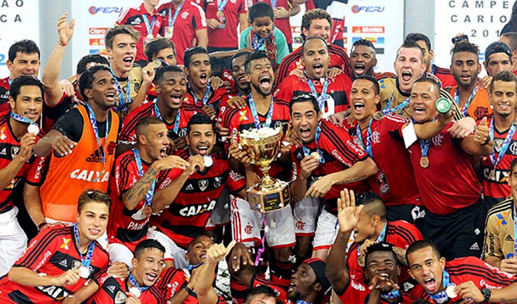 Flamengo, que sagrou-se campeão carioca nesse domingo, 7, foi o time de futebol brasileiro com a maior receita em 2016, com R$ 510,1 milhões, aumento de 43% em comparação com o ano anterior, segundo um levantamento feito pelo consultor de marketing e gestão esportiva Amir Somoggi; mercado de futebol no geral teve um aumento de receita chegando a R$ 5,4 bilhões no ano, um valor recorde e 30% maior em relação a 2015; confira os ranking com as maiores receitas de 2016