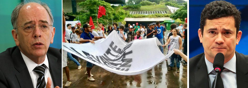 No dia em que o juiz Sergio Moro foi recebido por Pedro Parente, que conduz a venda sem transparência de diversos ativos da Petrobras, os petroleiros divulgaram dados que apontam impactos negativos da Lava Jato para a companhia; entre 2014 e 2016, a Petrobras perdeu R$ 96 bilhões de seu valor de mercado, deixou de investir R$ 49 bilhões e registrou perdas de outros R$ 112,4 bilhões com a desvalorização de seus ativos; além disso, o estrago na Petrobras provocou a perda de dois milhões de empregos na cadeia produtiva do petróleo; na frente do prédio da Petrobras no Rio, membros do Levante Popular da Juventude fazem um escracho ao juiz federal; assista