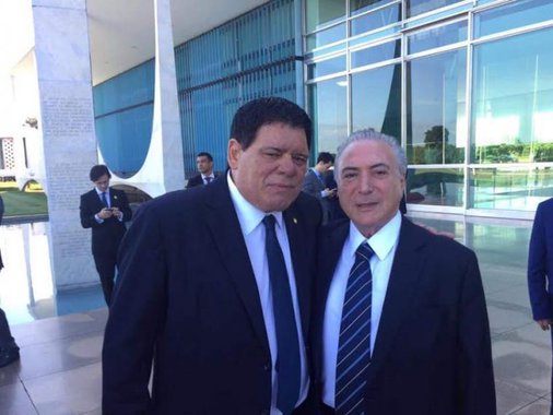 Dos 263 deputados federais que votaram no dia dois de agosto para evitar que Michel Temer fosse investigado como ladrão pelo STF, pode-se afirmar que o deputado Flaviano Melo, do PMDB do Acre, é um dos mais perfeitos protótipos do seu contemporâneo peemedebista