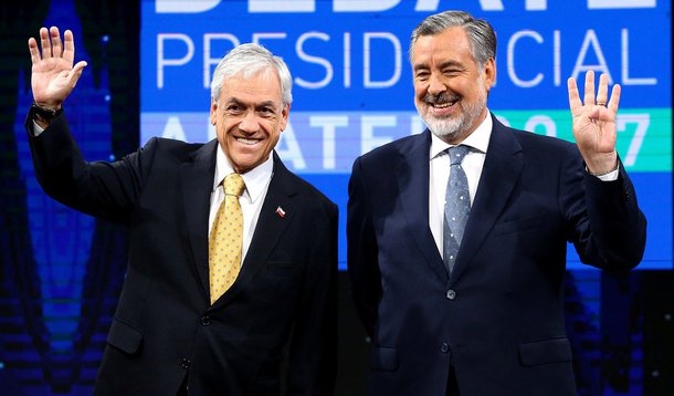 A eleição presidencial no Chile continua sem favorito. As últimas pesquisas apontam que o ex-presidente Sebastián Piñera, da coligação Chile Vamos, tem 39,8% das intenções de voto, e o senador Alejandro Guillier, da Força da Maioria, 37,3%. As enquetes apontam ainda 23% de indecisos ou que não pretendem votar
