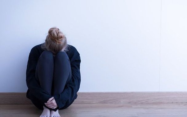 Apesar de ser um grave problema de saúde pública, com tendência de crescimento nos próximos anos, pois acompanha a expansão de doenças como a depressão, o suicídio ainda é um tabu no Brasil