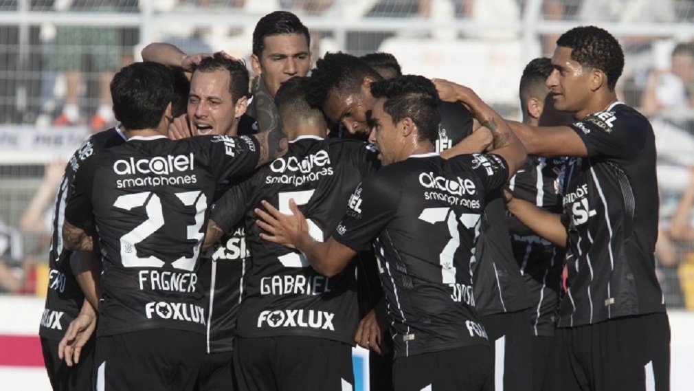 Com um jogo jogo coletivo eficiente, o Corinthians conquistou resultado fundamental para buscar o título do Paulistão 2017; no estádio Moisés Lucarelli, em Campinas, o Alvinegro do Parque São Jorge venceu a Ponte Preta por 3 a 0, gols de Rodriguinho (2) e Jadson, jogo de ida da final; agora, pode até perder por dois gols de diferença na partida de volta que fica com o troféu de campeão estadual