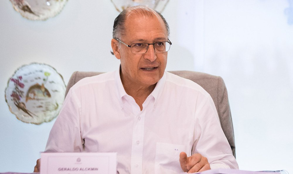 O Governador do Estado de São Paulo, Geraldo Alckmin, recebe os Secretários do novo mandato para a primeira reunião do ano, no Palácio dos bandeirantes. Data: 02/01/2014. Local: São Paulo/SP. 
Foto: Bruno Santos/A2 FOTOGRAFIA