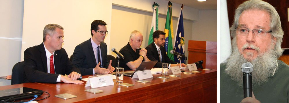 Para o professor associado de Direito Processual Penal da Uerj, mestre e Livre-Docente de Direito Processual Penal (Uerj), Afrânio Silva Jardim, a busca por holofotes de juízes e de membros do Ministério Público pode resultar no envolvimento das instituições nas paixões populares, banalizando as suas atribuições, além de poder denegrir a honra de pessoas ainda não condenadas