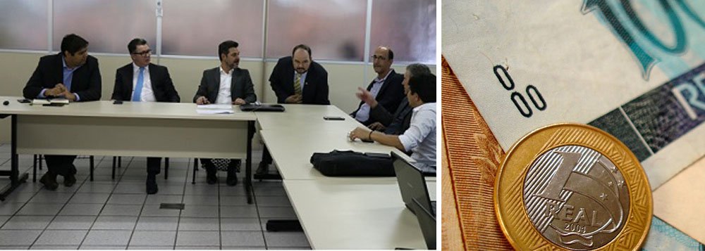 O secretário da Fazenda, João Furtado, recebeu, na Sefaz, em Goiânia, representantes de secretários da Fazenda dos estados membros do Consórcio Brasil Central (CBC). Essa foi a primeira reunião para aprofundar o projeto de unificação de alíquotas do ICMS entre as unidades consorciadas; “Temos o embrião da reforma tributária para ensinar ao Brasil que nossos estados podem fazer mais e melhor”, destacou Furtado