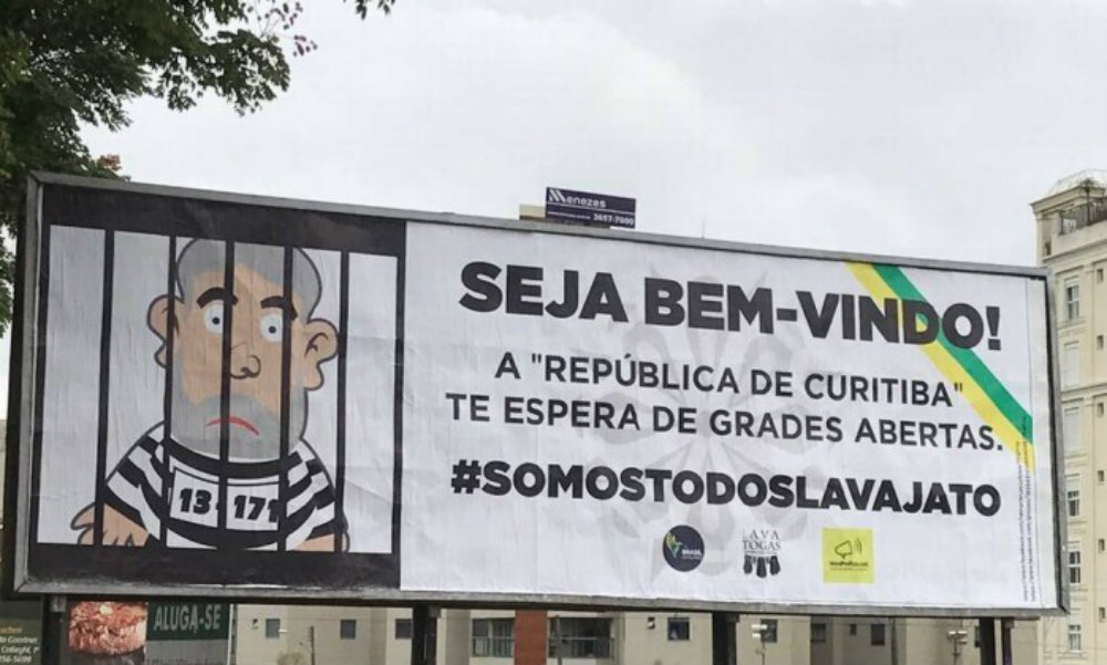 outdoor contra Lula em Curitiba