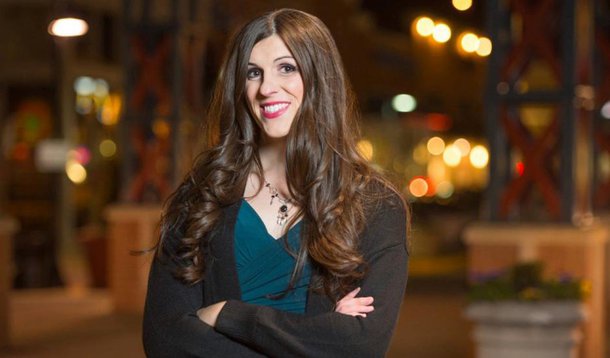 Nessa terça-feira (7) a democrata Danica Roem foi escolhida representante da Assembleia Legislativa do estado da Virginia. Danica venceu o conservador Bob Marshall na disputa por uma vaga na assembleia - cargo semelhante ao de deputado estadual no Brasil