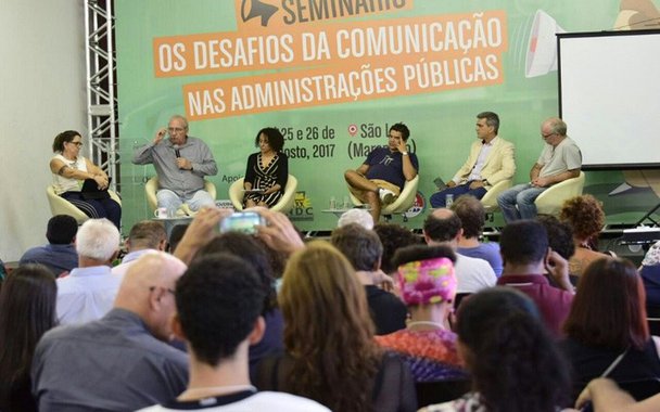 Para gestores e analistas em debate do Centro Barão de Itararé, os erros da esquerda que deram brecha ao golpe e à surra nas urnas em 2016 continuam sendo cometidos pelas gestões progressistas; reportagem de Cida de Oliveira, da Rede Brasil Atual