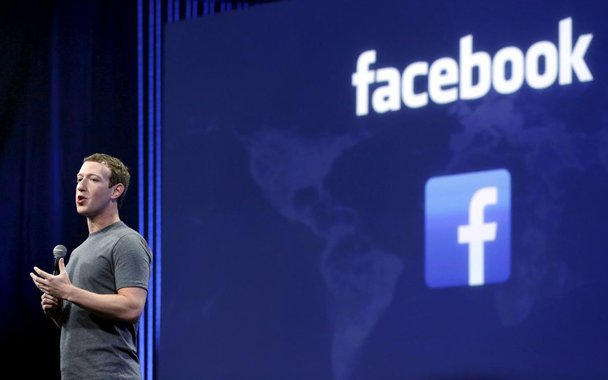 O criador do Facebook aproveitou o Yom Kippur, o dia judaico do perdão, uma das datas mais importantes da religião, para pedir desculpas com as pessoas que magoou, e também "pelas maneiras que meu trabalho foi usado para dividir as pessoas em vez de nos unir"; declaração é importante, uma vez que o Facebook tem sido acusado de ser uma arma de manipulação de informação, o que ficou bastante claro especialmente nas eleições americanas do ano passado, nas quais 'fake news', as famigeradas notícias falsas, foram compartilhadas a torto e a direito