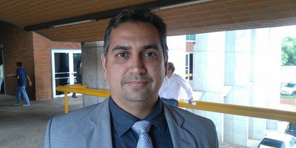 A Associação Piauiense do Ministério Público (APMP), presidida pelo promotor Glécio Setúbal, divulgou "Nota de Repúdio", contra o que chamou de "retrocesso" e "clara retaliação ao trabalho desenvolvido pelo Ministério Público do Piauí, principalmente no que diz respeito ao combate à corrupção", a aprovação pela Assembleia Legislativa da PEC que exclui os promotores da disputa pelo cargo de procurador-geral de Justiça; veja a íntegra do texto
 