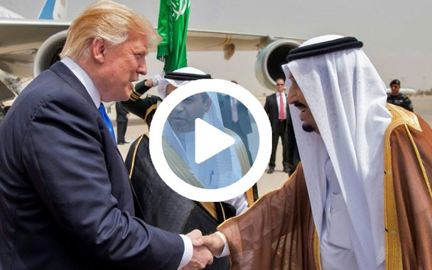 O presidente dos EUA, Donald Trump, fez um discurso para 55 líderes de países muçulmanos, aos quais pediu que expulsem extremistas das seus territórios e se unam ao governo americano para conquistar um futuro melhor" para todos; "Não estamos aqui para ensinar nem para lhes dizer como viver, o que fazer ou como praticar a sua fé. Em vez disso, oferecemos uma aliança baseada em valores e interesses comuns, com o fim de conseguir um futuro melhor", disse Trump em Riad, na Arábia Saudita, onde faz visita oficial