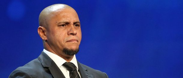O ex-jogador de futebol Roberto Carlos teve a prisão decretada pelo Tribunal de Justiça do Rio de Janeiro por atraso em pagamento de pensão; Barbara Thurler, mãe de dois filhos do ex-lateral do Palmeiras e do Real Madrid, quer o pagamento de R$ 61 mil em pensão alimentícia