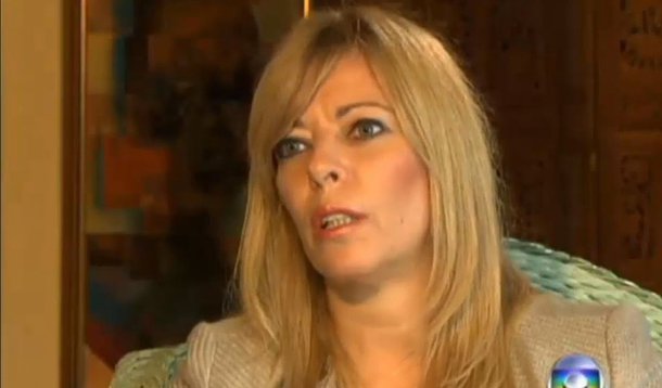 Os advogados de Rosane Malta, ex-primeira-dama do País, acionaram o judiciário pedindo a prisão do senador Fernando Collor (PTC-AL) por não ter feito o depósito referente à pensão da ex-mulher; o dinheiro, no valor de R$ 28 mil, deveria ter sido depositado em sua conta até o primeiro dia útil do mês