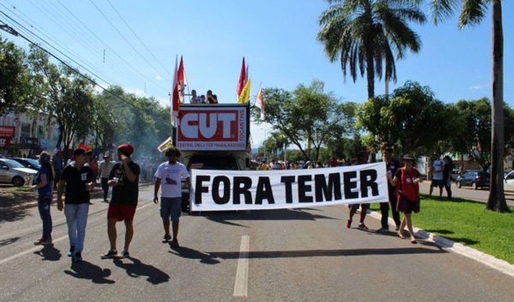 A Central Única dos Trabalhadores (CUT) e as Centrais Sindicais realizam, nesta sexta-feira (10), o "Dia nacional de mobilização contra a privatização das empresas públicas e também contra a reforma trabalhista", que entra em vigor neste sábado (11); além de Maceió, há previsão de protestos em cidades do interior