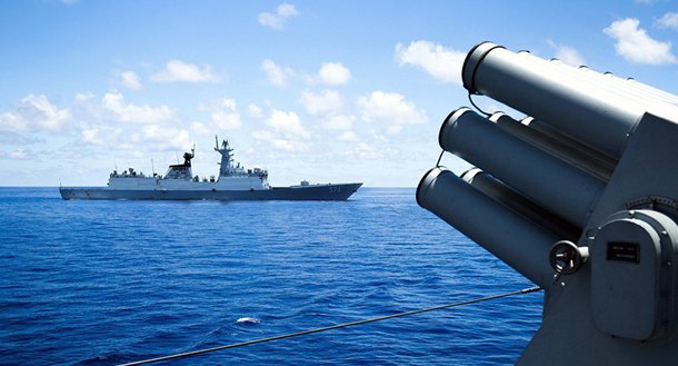 Segundo Mathew Davies, colunista da CNN, a China está levando vantagem em garantir seus interesses nacionais em uma das regiões de seu maior foco geopolítico: o mar do sul da China; "O gigante asiático conseguiu mudar a abordagem da ASEAN [bloco de países do sudeste asiático] e padronizar, pelo menos em documentos oficiais, sua posição no Mar da China Meridional como um passo para uma ocupação de longo prazo", afirma o colunista