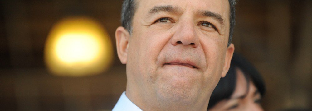 O MPF manifestou-se ao TRF2 a favor de serem mantidas as prisões preventivas de três operadores da organização do ex-governador do Rio Sérgio Cabral (PMDB); foram emitidos pareceres contra os habeas corpus em nome de três réus por lavagem de dinheiro e associação criminosa: Luiz Paulo Reis, “testa de ferro” do ex-secretário de Obras Hudson Braga; Wagner Jordão Garcia, coletor da “taxa de oxigênio” (como chamavam a propina para Braga, de 1% do faturamento de empresas) e Sérgio Castro de Oliveira, entregador de propina à família de Cabral