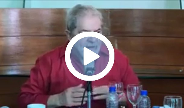 Em entrevista coletiva no Recife nesta sexta-feira (25), o ex-presidente Lula buscou justificar a formação de alianças políticas para vencer eleições e governar; "Acho que é importante que o movimento social e a esquerda se preocupem com isso. Quando um partido como o PT procura fazer alianças políticas, só procura fazer essas alianças porque tem clareza de que, sozinho, não ganha as eleições, e, se ganhar, não tem como governar se não tiver maioria no Congresso Nacional. Esse é o dado concreto", diz Lula; assista acima 