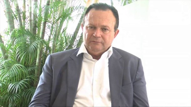 O presidente regional do PSDB e vice-governador do Maranhão, Carlos Brandão, voltou a declarar que não existe a menor possibilidade do senador Roberto Rocha (PSB) sair candidato ao governo do estado em 2018 pela legenda; Roberto Rocha se uniu ao ex-prefeito Sebastião Madeira (PSDB) para tentar articular uma ida para o PSDB e disputar o governo; porém, a estratégia não tem muitas chance de prosperar, quem garante é o próprio Brandão