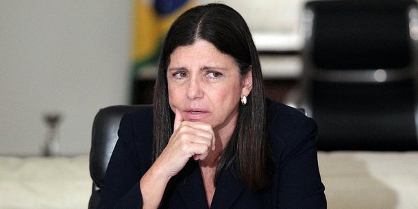 Suspeita de participar de esquema criminoso que desviou mais de R$ 1 bilhão da Secretaria de Estado da Fazenda (Sefaz) no período em que governou o Maranhão de 2009 e 2014, Roseana Sarney (PMDB) está com as contas bloqueadas por decisão da justiça estadual; ela também teria sido citada, entre outros casos, na delação do executivo da Odebrecht, João Pacífico, operador da propina distribuída pela empreiteira a políticos da região Nordeste