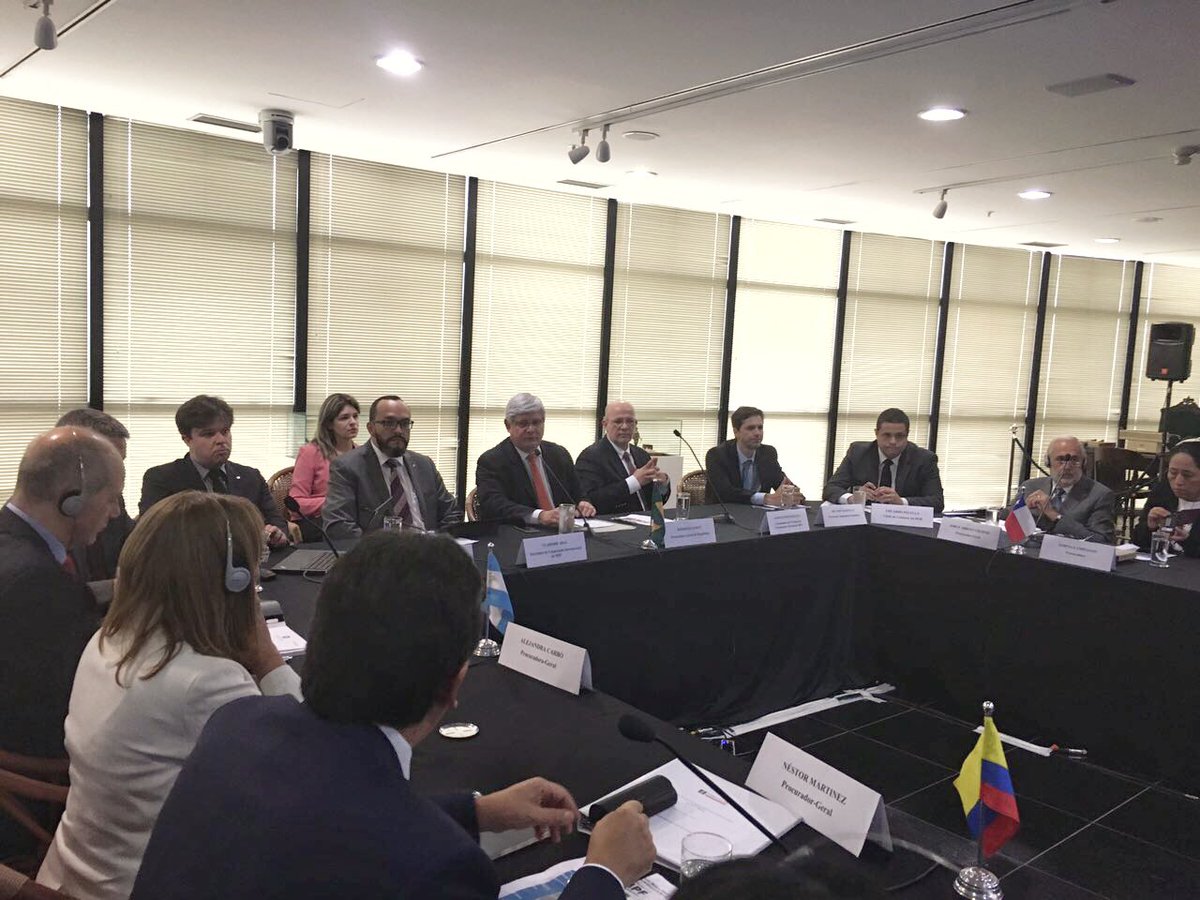 Procurador-geral da República, Rodrigo Janot, liderou em Brasília nesta quinta-feira 16 uma reunião de Ministérios Públicos dos países ibero-americanos contra a corrupção; no encontro estavam procuradores-gerais de dez países que têm investigações sobre a Odebrecht