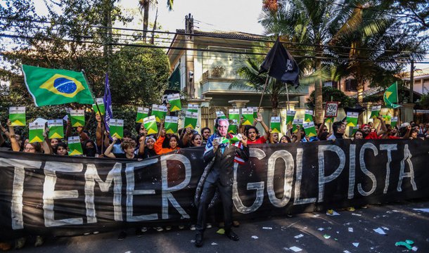 A luta contra o governo Temer e a coalizão que o sustenta será dura, intensa e de longo fôlego. Exigirá a mobilização e a organização do povo nas ruas, locais de trabalho, moradia e estudo, parlamento nacional, parlamentos estaduais e municipais e demais instituições de poder local