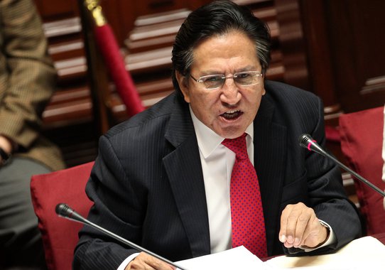 A promotoria peruana afirmou nesta terça-feira 7 que pediu a um tribunal a prisão por 18 meses do ex-presidente Alejandro Toledo, acusado de receber subornos milionários da construtora brasileira Odebrecht; Toledo governou o país entre 2001 e 2006