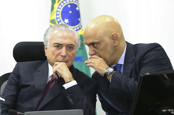 O Supremo nada pode fazer para “opinar” a respeito de um futuro colega de Toga? Claro que sim. Quando a lucidez do Presidente é questionável e quando uma parte significativa dos senadores da República está “ameaçada” de ser presa, obviamente que o STF pode – e tem a obrigação de – se manifestar a respeito de um futuro juiz da Corte