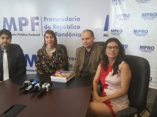 Para o Ministério Público, “os réus praticaram improbidade administrativa, ato de censura ilegal e estimularam a homofobia, afrontando os princípios constitucionais de construção de uma sociedade livre, justa e solidária, sem preconceito e discriminação”