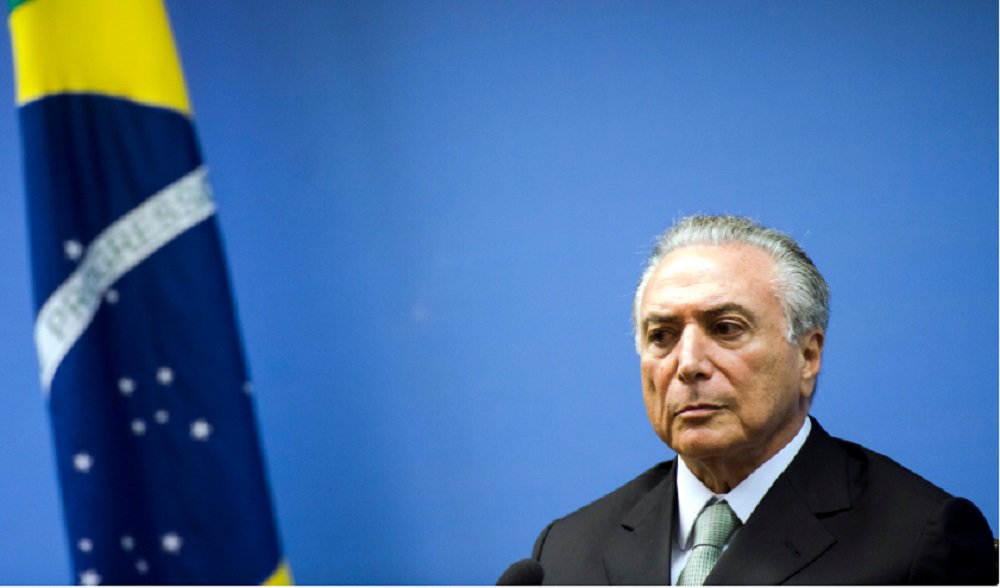 Jornalista Paulo Henrique Amorim diz em seu blog que Michel Temer 'recebe quase mensalmente dirigentes da TV Globo no Jaburu desde que assumiu o cargo de presidente; Amorim lembra que 'o segundo maior destino da publicidade hoje no Brasil, depois da Globo, é o Google. Breve, o Google vai googlar a Globo', aposta o jornalista