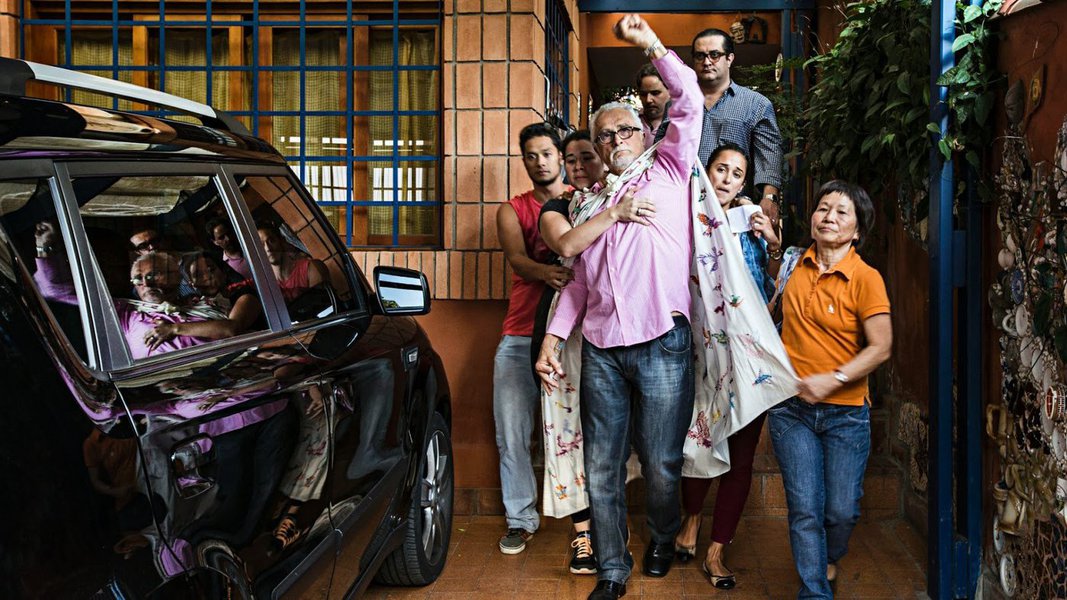 Filha vai lançar, em março, o livro "Felicidade Fechada", em que transmite a visão dos familiares do petista sobre a condenação e a prisão de José Genoino, ex-deputado e ex-presidente do PT; em 2015, o STF extinguiu sua pena; confira a entrevista à jornalista Cynara Menezes