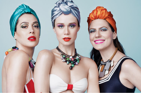 A questão principal, ou pelo menos a que eu vejo como a mais relevante, é o fato de que quando assimilamos a cultura de outros povos, não temos o direito de tomá-la como originária, exclusiva e legitimamente nossa