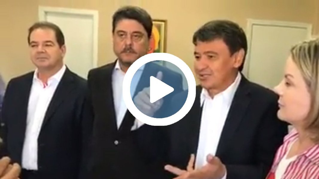 Em solidariedade ao ex-presidente Luiz Inácio Lula da Silva, o governador do Piauí, Wellington Dias (PT), publicou vídeo em seu Facebook comentando a perseguição judicial sofrida por Lula; para Dias, o processo contra Lula é um teatro enquanto os interesses nacionais vão sendo atacados - venda de estatais, desmonte de programas sociais e outros retrocessos promovidos por Temer"