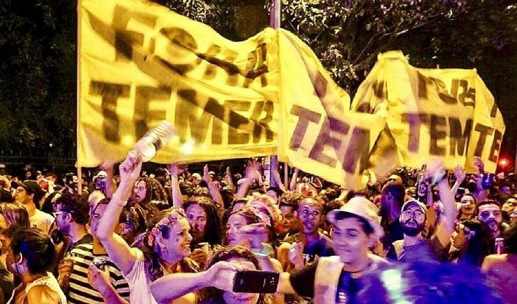 O carnaval de rua deste ano nem acabou e já entrou para os anais da história popular como o carnaval do "Fora Temer"