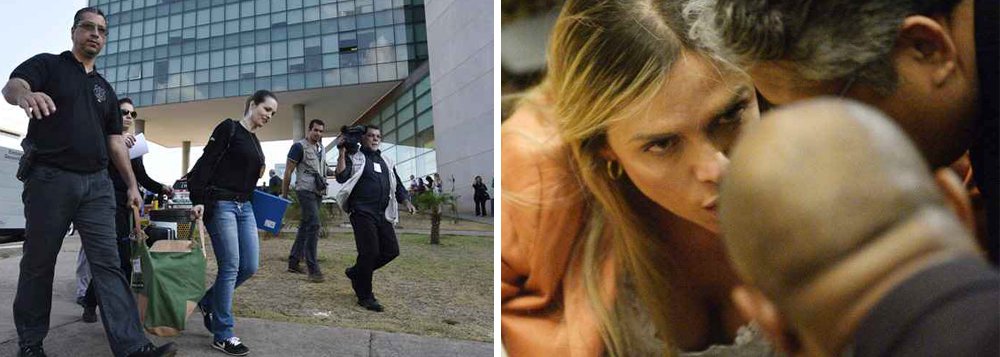 Escutas ambientais instaladas na Câmara Legislativa do Distrito Federal pelo Ministério Público, com autorização judicial, revelam a articulação de parlamentares para enfrentar e sobreviver a Operação Dracon, um dos maiores escândalos da política local; no centro das estratégias - que tem lances de espionagem, montagem de dossiês e acordos para evitar cassação dos mandatos - está a ex-presidente da Câmara Celina Leão preparando ataques aos principais adversários, casos do governador Rodrigo Rollemberg (PSB) e do deputado distrital Chico Vigilante (PT)