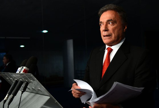 O senador Alvaro Dias (Pode-PR) defende uma auditoria sobre a aplicação dos recursos orçamentários alocados na implantação do lançamento do foguete Cyclone-4, na Base de Alcântara, no Maranhão; o congressista lembrou que seu pedido de informações ainda não foi votado pelo Senado; o parlamentar apresentou dados que revelam gastos superiores a R$ 464 milhões na implantação do projeto
 