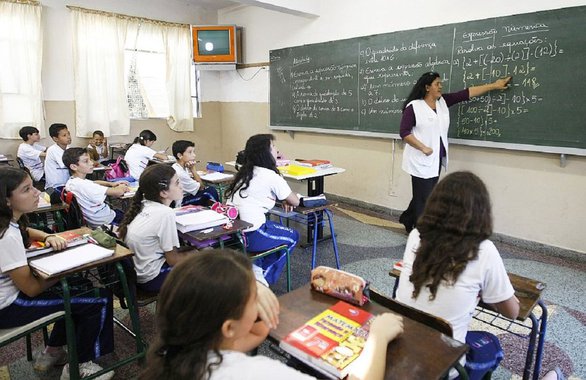 O Instituto Nacional de Estudos e Pesquisas Educacionais Anísio Teixeira (INEP), publicou nesta quarta-feira (10), portaria que trata das transferências de recursos para Estados e Distrito Federal, de apoio às atividades de execução do Censo da Educação Básica nos anos letivos de 2017 e 2018.  O Ceará vai receber R$ 528.675,67, correspondente ao valor máximo estimado do repasse de recursos, segundo critérios de distribuição de recursos dos convênios estabelecidos pela DEED/Inep com base nos dados do Censo Escolar 2016