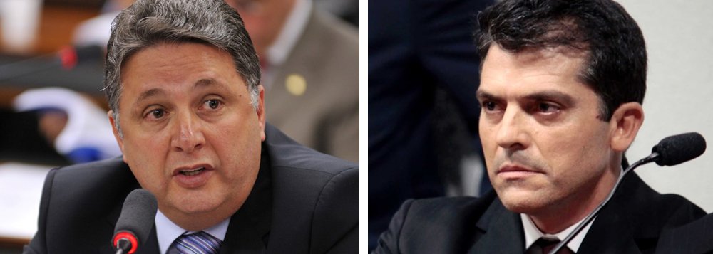 "Veja que ironia. Estou preso numa cela em Bangu, enquanto pagador de propinas, Fernando Cavendish, da Delta, que irrigou o grupo de Sergio Cabral, está em casa. Essa é a realidade do Rio de Janeiro: o denunciado em casa, o denunciante na cadeia", disse o ex-governador Anthony Garotinho, em entrevista concedida a seu advogado; confira