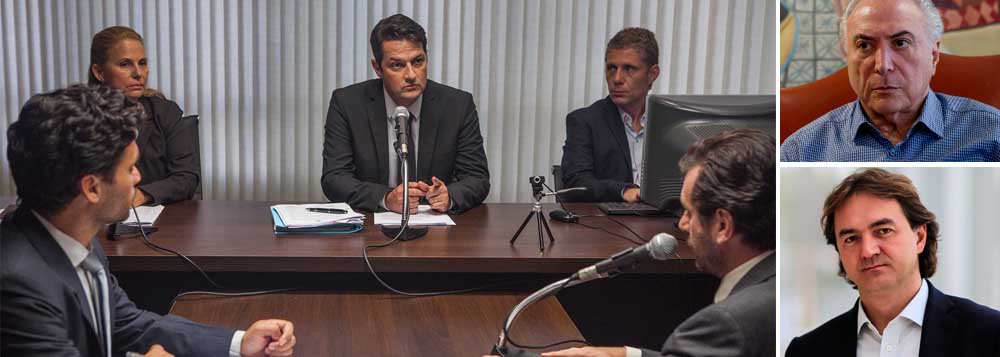 Produtora do filme Polícia Federal – A lei é para todos já iniciou a seleção de elenco para um segundo longa sobre a operação Lava Jato; o primeiro, que é acusado de ser uma peça de perseguição política contra o ex-presidente Lula, tem estreia nos cinemas prevista para o dia 7 de setembro; segundo a coluna Expresso, o segundo incluirá a delação da JBS e o encontro do empresário Joesley Batista com o presidente Michel Temer; além deles, Eduardo Cunha e Eike Batista serão representados