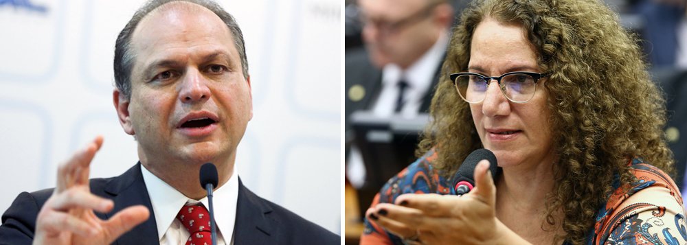 Passados mais de dez dias, o Ministério da Saúde, comandado por Ricardo Barros, informou nesta segunda-feira (13) que ainda não foi notificado pela Justiça Federal do Rio sobre liminar que obriga a recontratação de profissionais de saúde em unidades da rede no estado; bancada parlamentar se reunirá na terça com o juiz federal Firly Nascimento Filho, responsável pela ação no último dia 1; "Tem milhares de vidas sendo perdidas diariamente por conta dessa burocracia, dessa falta de seriedade por parte do ministério com a saúde do Rio de Janeiro", criticou a deputada Jandira Feghali (PCdoB/RJ), coordenadora da Comissão Externa da Câmara que trata do assunto 