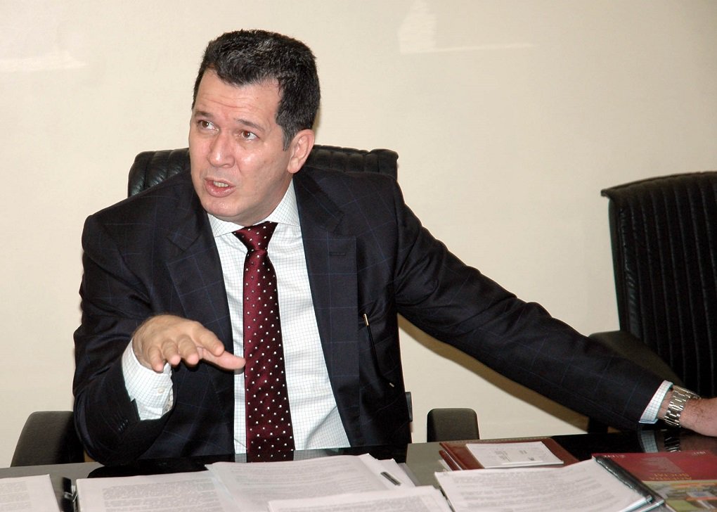 Titular da Secretaria da Fazenda do Estado de Goiás, João Furtado Neto é um dos auxiliares que acompanham o governador Marconi Perillo na missão comercial no Cone Sul; "O que os críticos dessas missões não compreendem é que não somos mais um Estado agropastoril. Somos uma economia pujante, crescente, desenvolvida e moderna. Na aldeia global, quem não se comunica, quem não se apresenta para o mundo, tende a desaparecer, tende a ser ignorado", defende